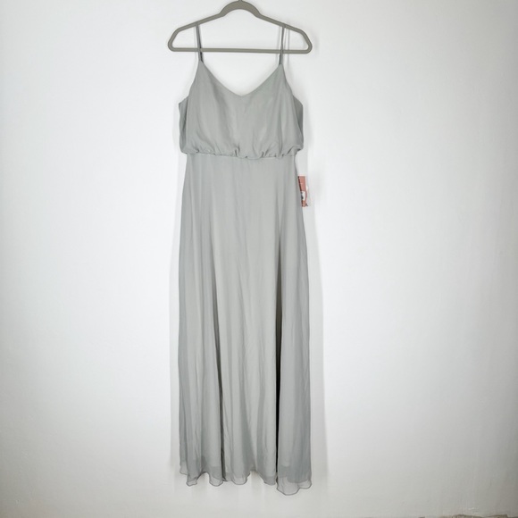 Birdy Grey Dresses & Skirts - NWT Birdy Grey Gwennie Dove Gray Chiffon Dress Women’s Size Large